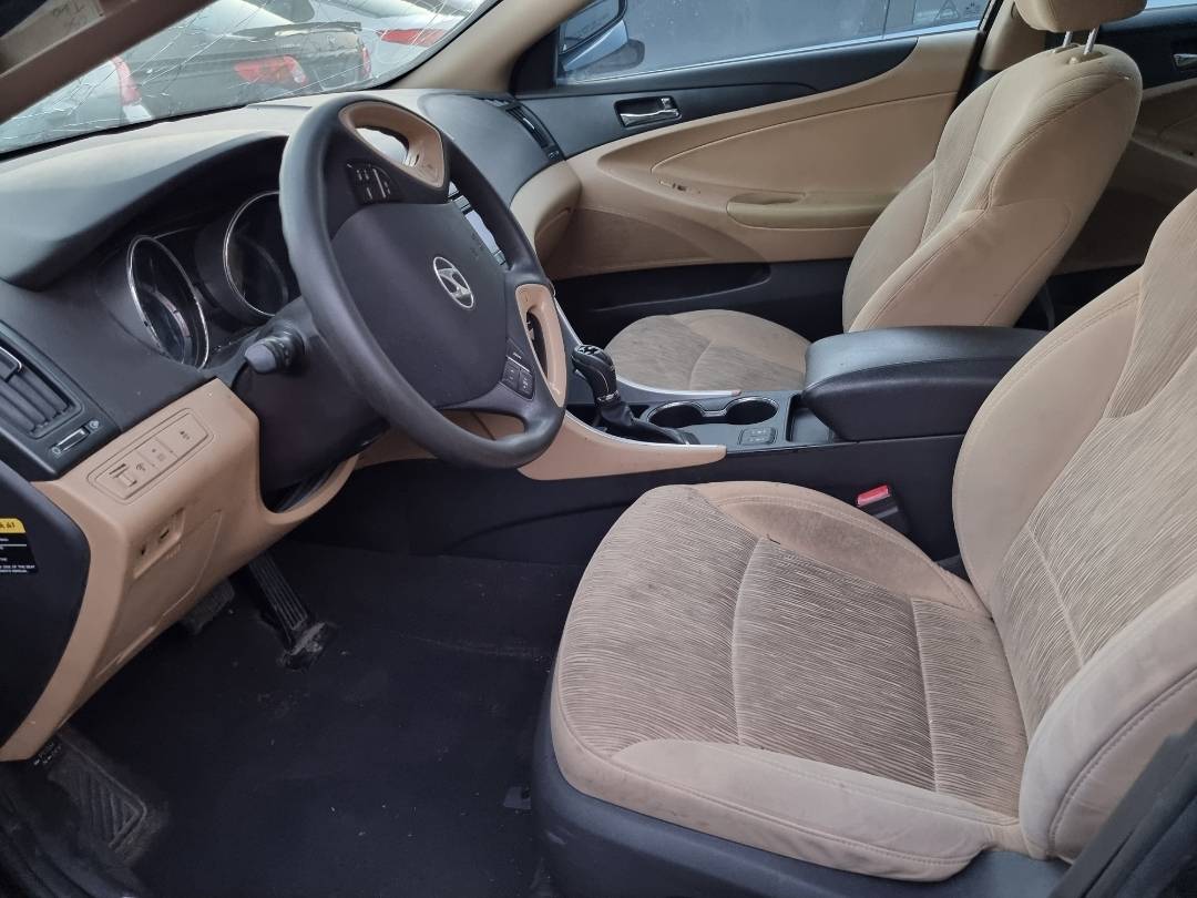 2014 HYUNDAI SONATA — 116963 Miles — Lot 125487 — Ind. 12 - Marhaba Auctions Used Cars - Image 6