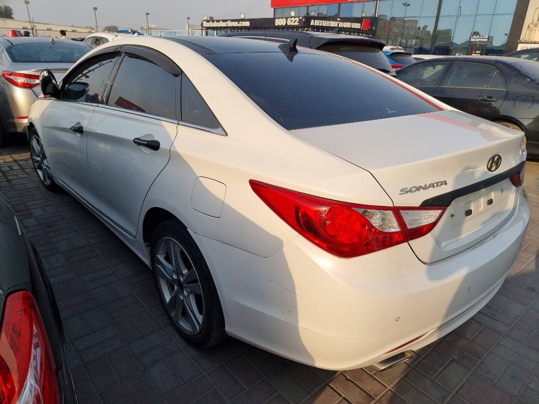 2010 HYUNDAI SONATA — 233478 KM — Lot 215487 — Main - Marhaba Auctions Used Cars - Image 5