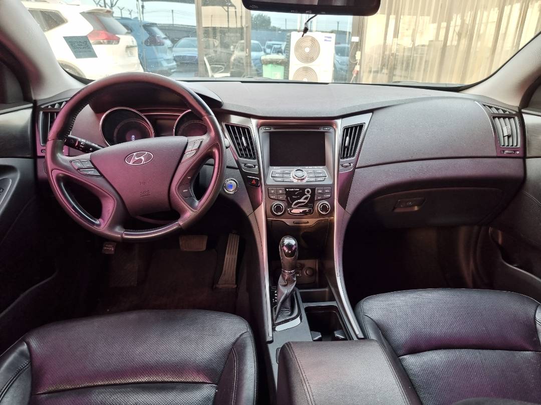 2012 HYUNDAI SONATA — 216553 KM — Lot 214587 — Main - Marhaba Auctions Used Cars - Image 7