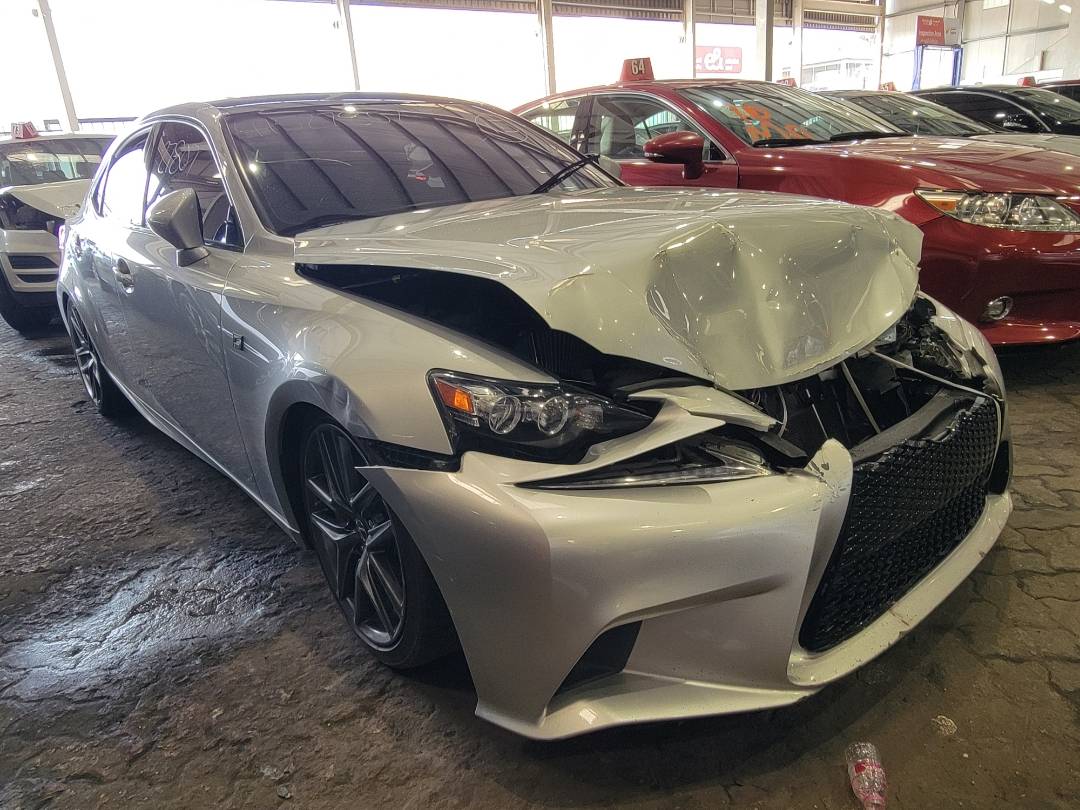 2016 LEXUS IS-350 — 129364 Miles — Lot 1G5011584 — Souq - Marhaba Auctions Used Cars - Image 6