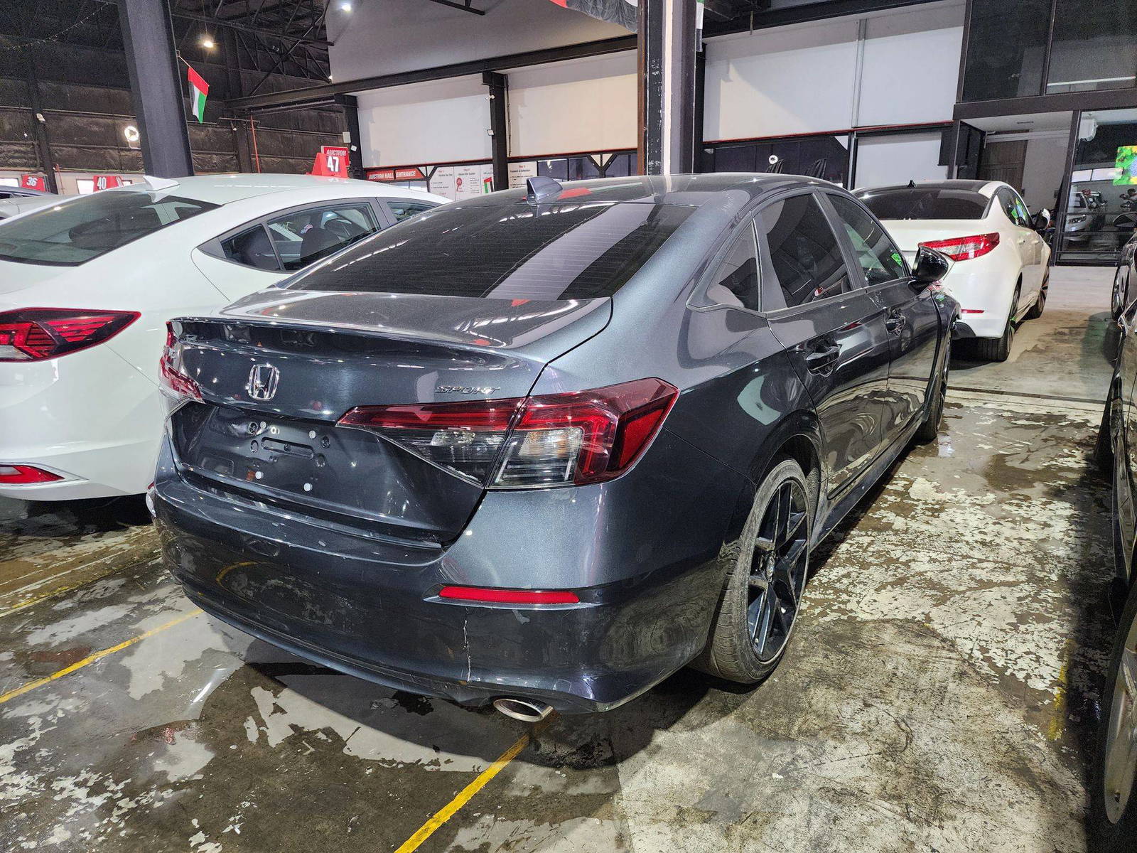 2025 HONDA CIVIC — 31190 KM — Lot 12299437 — Al Quoz - Marhaba Auctions Used Cars - Image 3