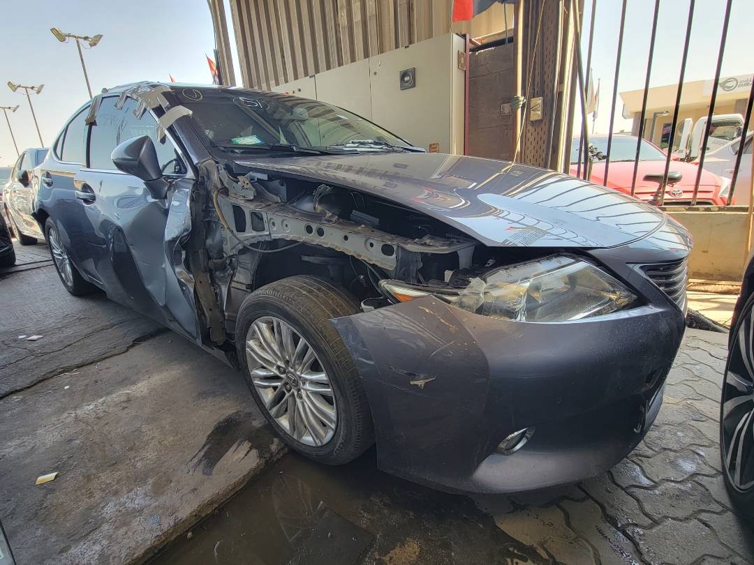 2013 LEXUS ES 350 — 206645 Miles — Lot G6D2022248 — Main - Marhaba Auctions Used Cars - Image 4
