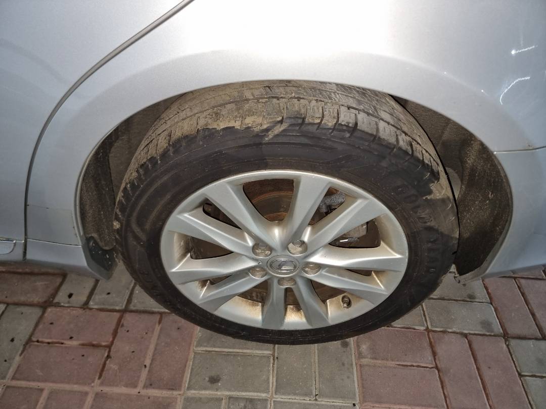 2011 LEXUS ES 350 — 155348 Miles — Lot 38685239 - Marhaba Auctions Used Cars - Image 5
