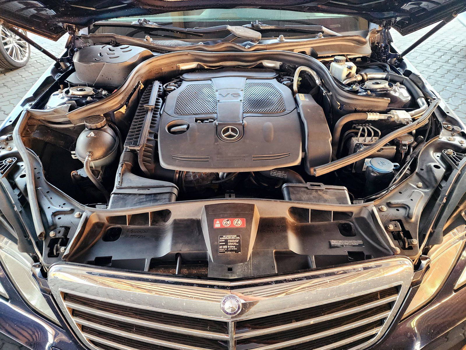 2012 MERCEDES BENZ E 350 — 159605 Miles — Lot B1CA555012 — Souq - Marhaba Auctions Used Cars - Image 12