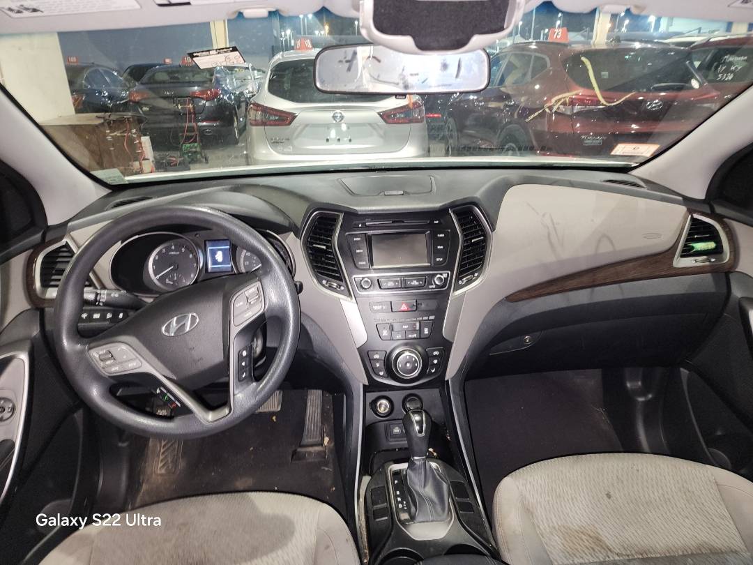 2017 HYUNDAI SANTA FE — 131740 Miles — Lot 37108144 — Main - Marhaba Auctions Used Cars - Image 4