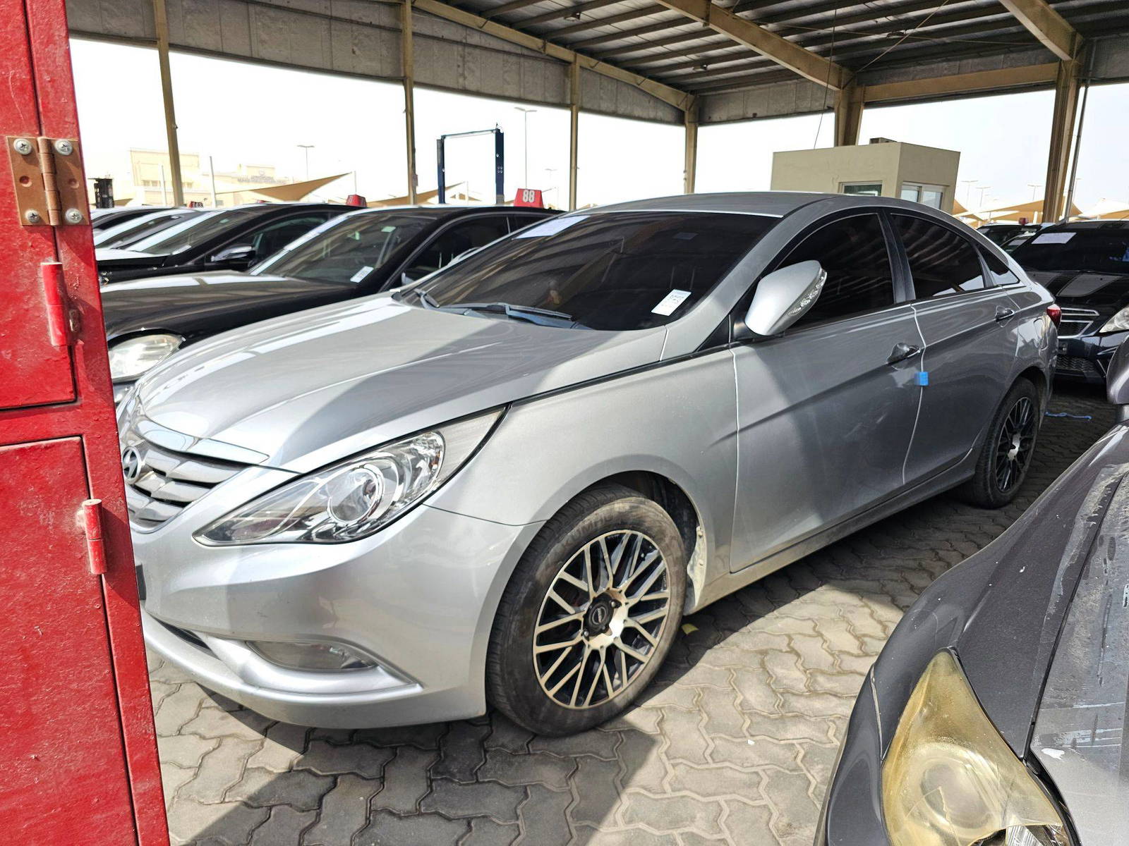 2011 HYUNDAI SONATA — 172961 KM — Lot 263775 — Souq - Marhaba Auctions Used Cars - Image 5