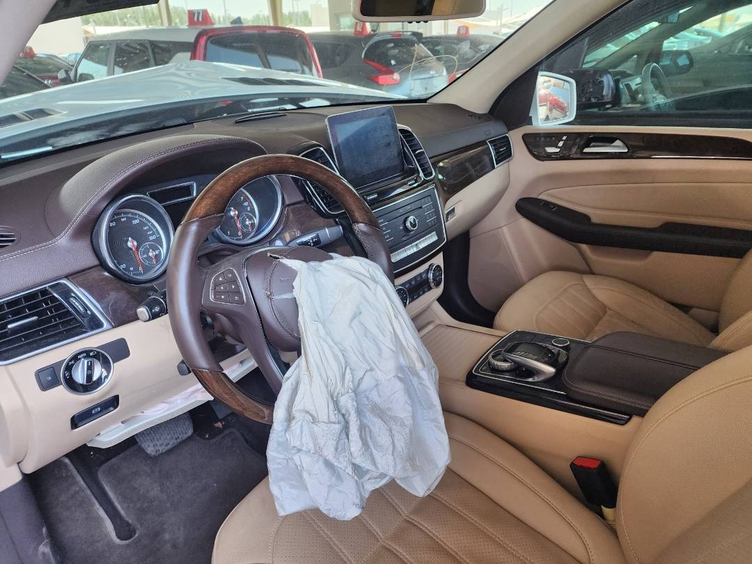2017 MERCEDES BENZ GLS 450 — 71841 Miles — Lot A881958 - Marhaba Auctions Used Cars - Image 8