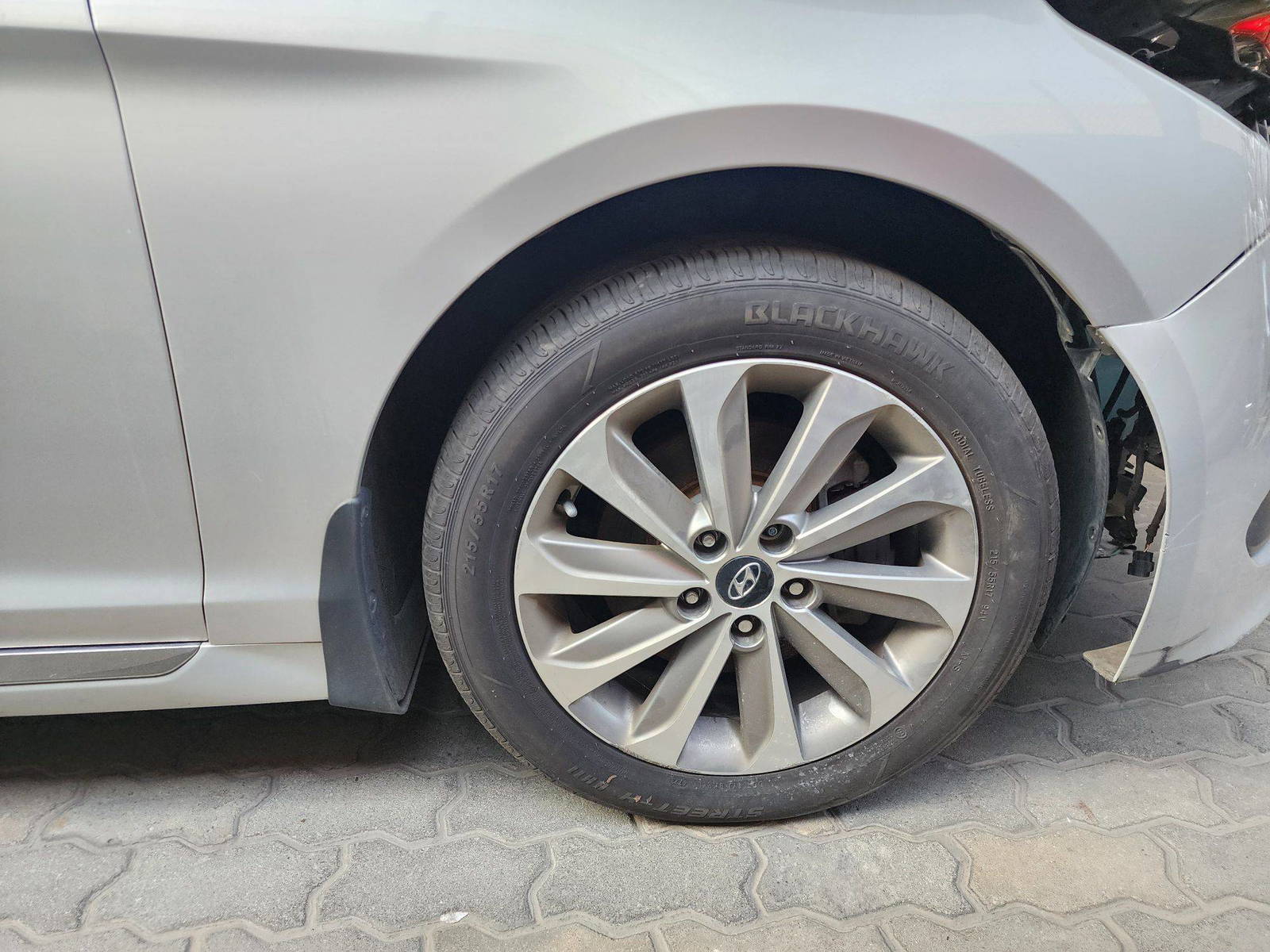 2015 HYUNDAI SONATA SPORT — 167371 Miles — Lot 41055704 — Al Quoz - Marhaba Auctions Used Cars - Image 11