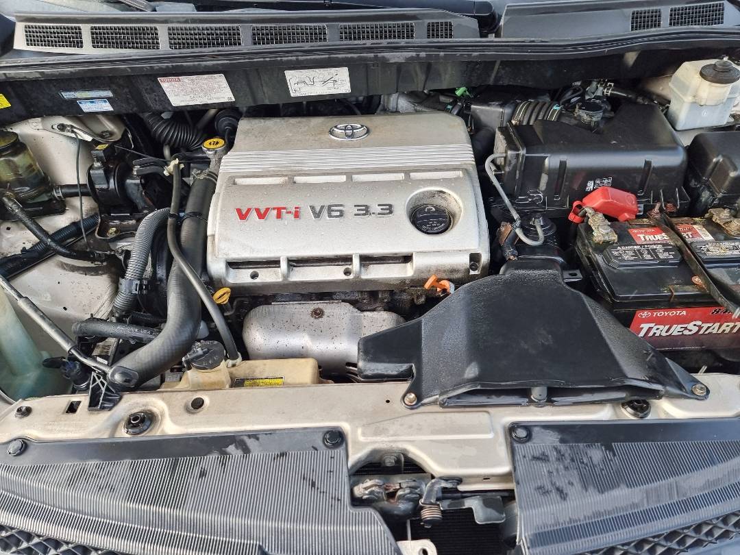 2004 TOYOTA SIENNA — 223777 Miles — Lot 214587 — Ind. 12 - Marhaba Auctions Used Cars - Image 9