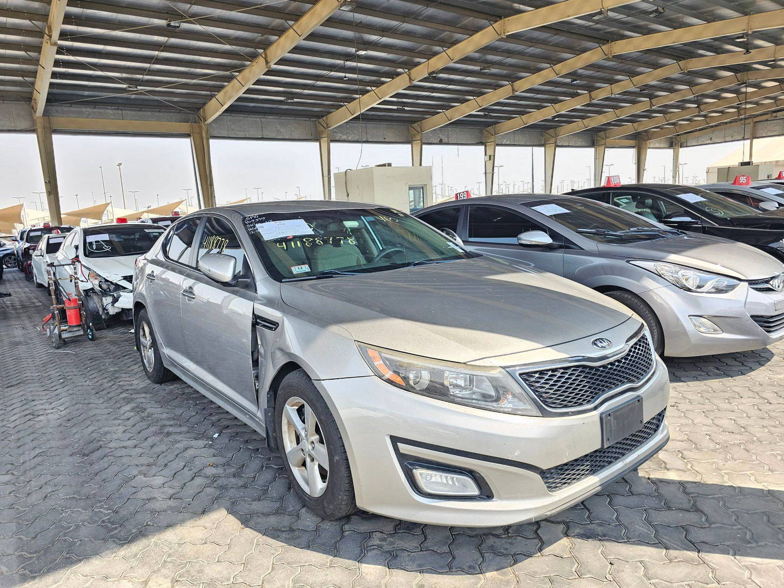 2014 KIA OPTIMA — 200199 Miles — Lot 41188778 — Souq - Marhaba Auctions Used Cars - Image 4