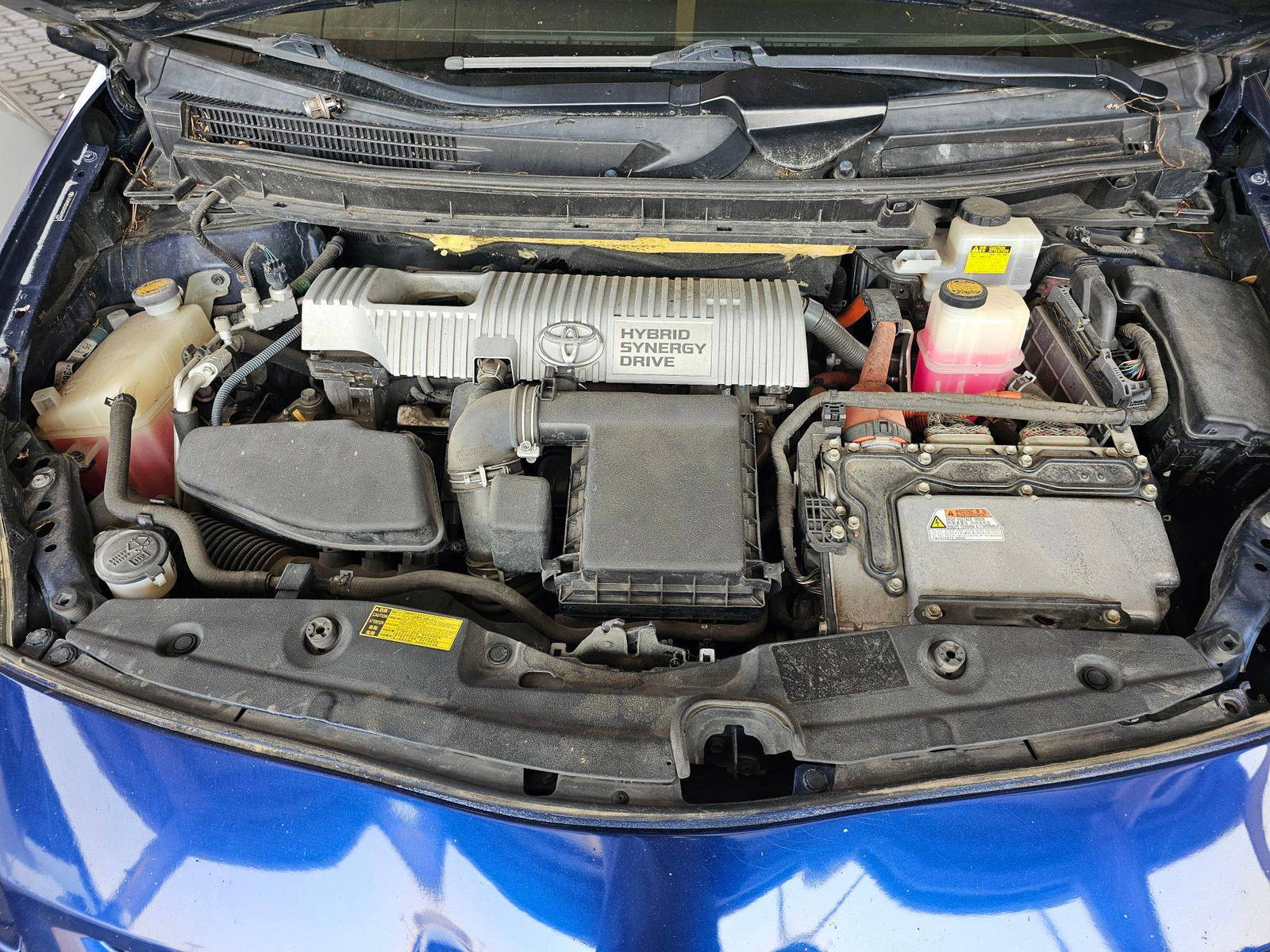 2010 TOYOTA PRIUS — 145445 Miles — Lot 2A0069900 — Souq - Marhaba Auctions Used Cars - Image 11