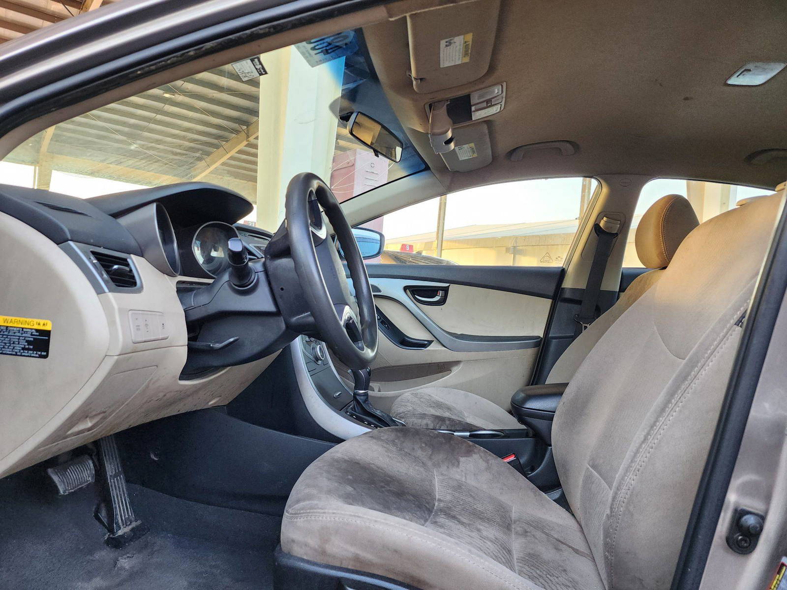 2015 HYUNDAI ELANTRA — 147979 Miles — Lot 48048644 — Souq - Marhaba Auctions Used Cars - Image 8