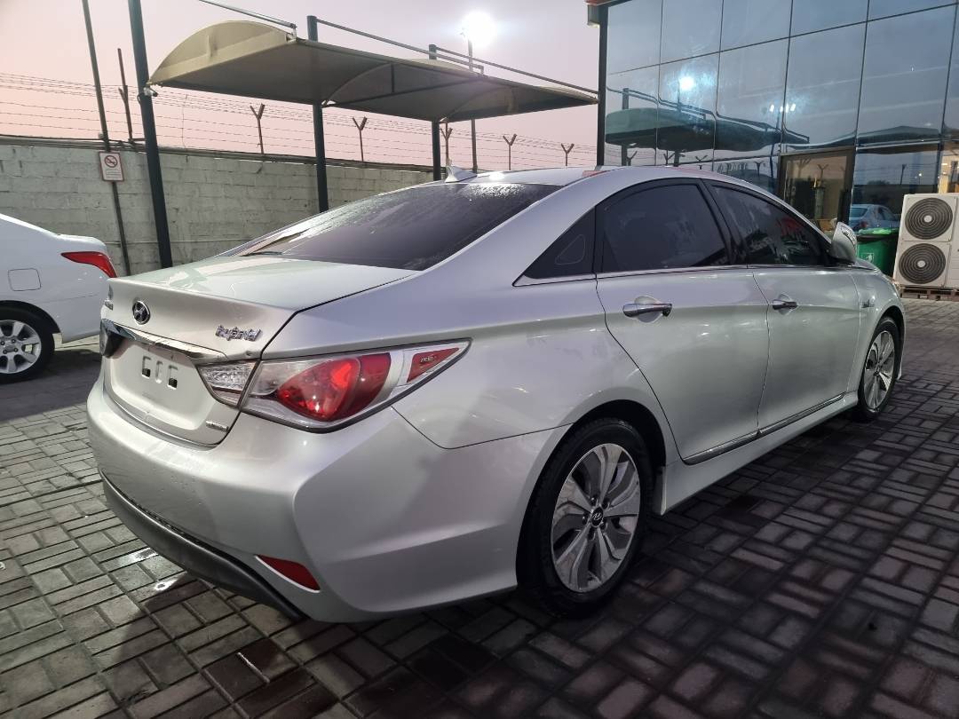 2013 HYUNDAI SONATA — 134384 Miles — Lot 215487 — Ind. 12 - Marhaba Auctions Used Cars - Image 4