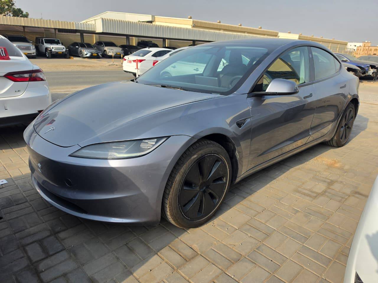 2025 TESLA MODEL 3 — 3330 KM — Lot S0SC346032 - Marhaba Auctions Used Cars - Image 3