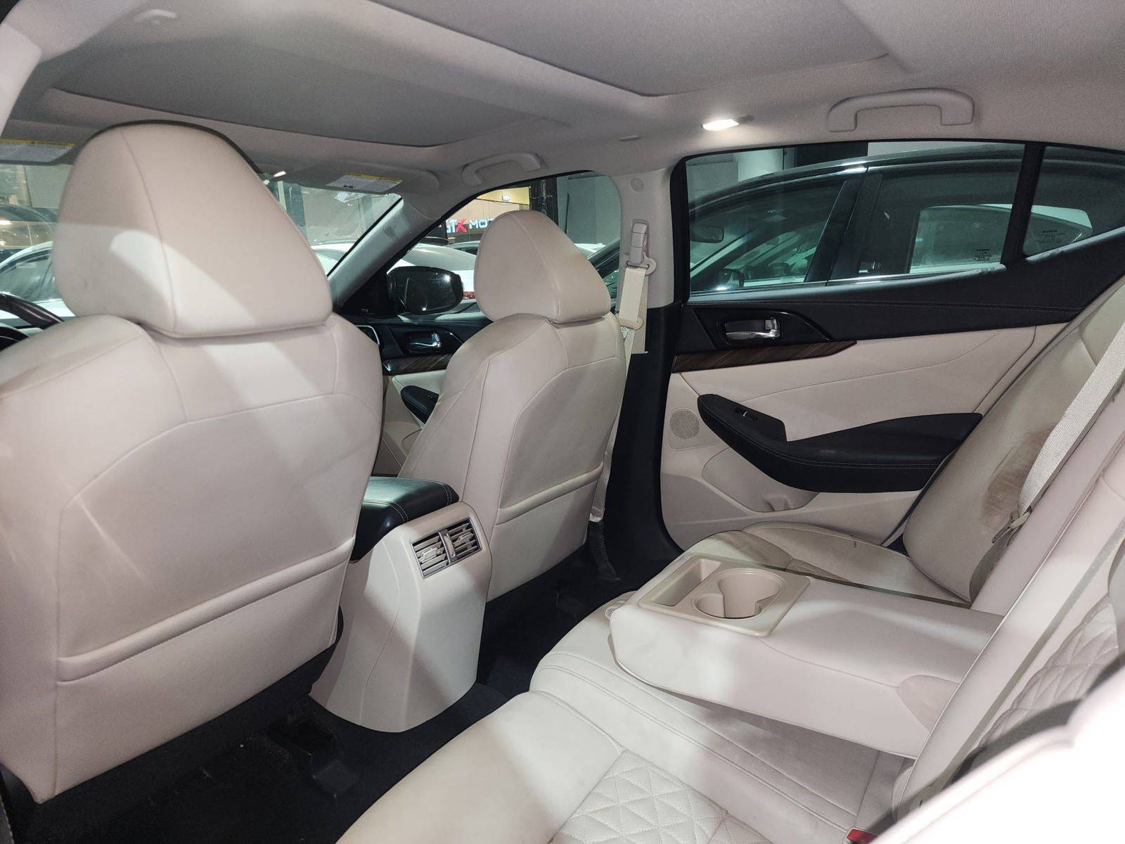 NISSAN MAXIMA 2017 - Marhaba Auction Used Cars - Image 7