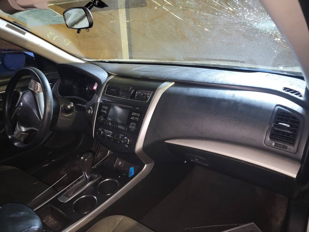2015 NISSAN ALTIMA — 166919 Miles — Lot 38041672 - Marhaba Auctions Used Cars - Image 5