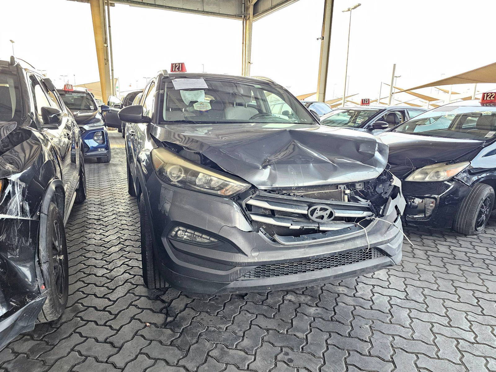 2017 HYUNDAI TUCSON — 164522 Miles — Lot HU295463 — Souq - Marhaba Auctions Used Cars - Image 13