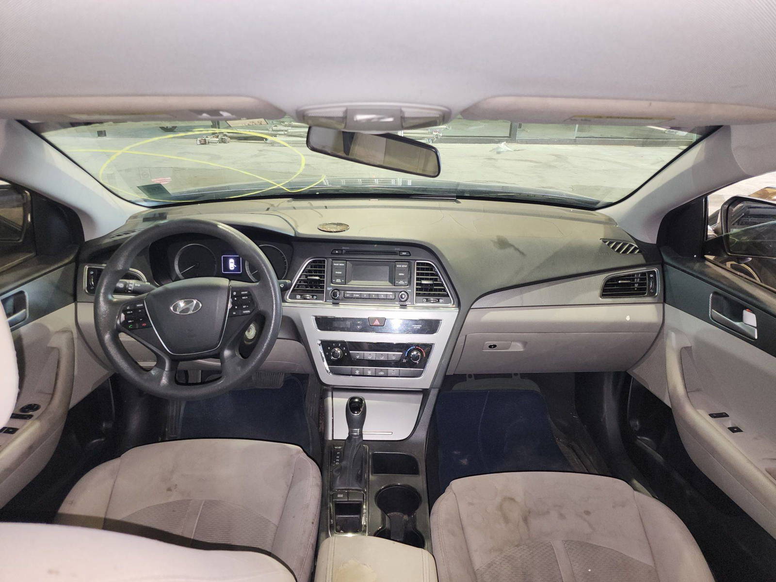2016 HYUNDAI SONATA — 116163 Miles — Lot 215487 — Al Quoz - Marhaba Auctions Used Cars - Image 8