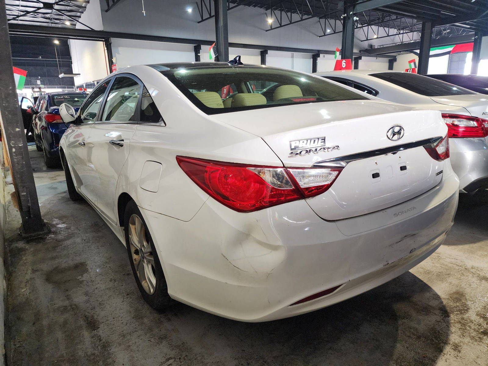 2013 HYUNDAI SONATA — 164515 Miles — Lot 608090 — Al Quoz - Marhaba Auctions Used Cars - Image 6