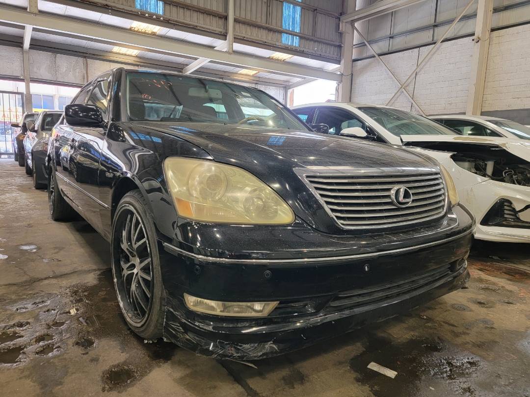 2004 LEXUS LS 430 — 221238 Miles — Lot 40154785 — Main - Marhaba Auctions Used Cars - Image 4
