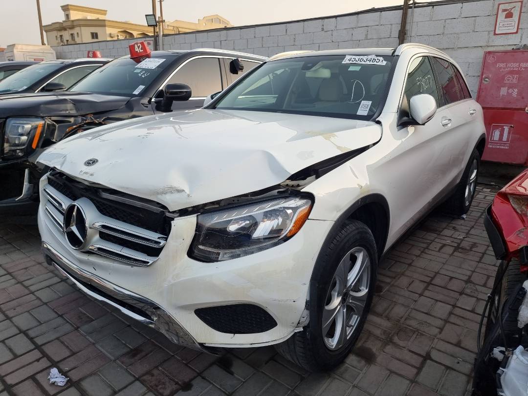 2018 MERCEDES BENZ GLC-300 — 58077 Miles — Lot 45363465 — Main - Marhaba Auctions Used Cars - Image 4