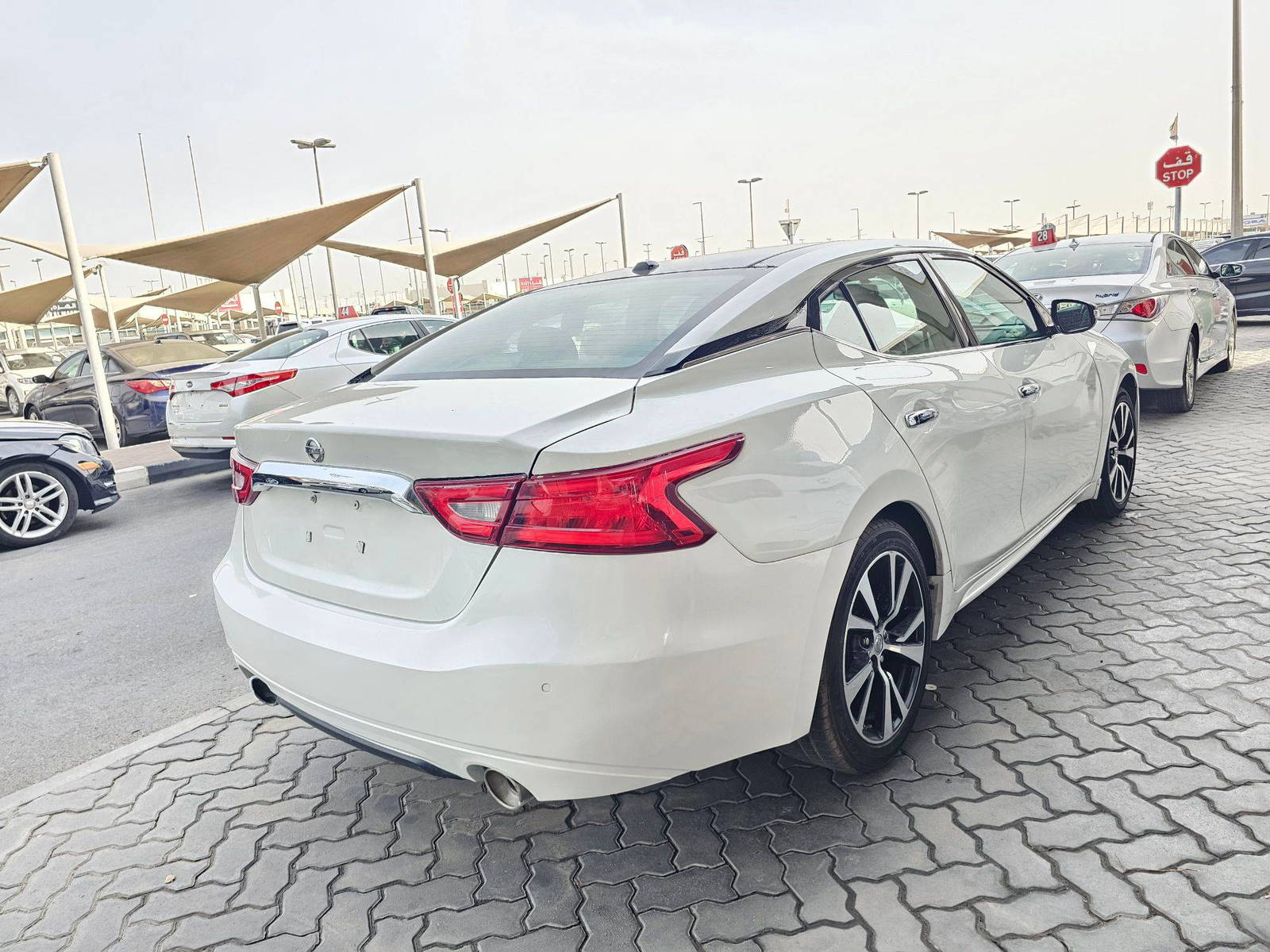 2017 NISSAN MAXIMA — 173247 Miles — Lot 5HC427092 — Souq - Marhaba Auctions Used Cars - Image 4