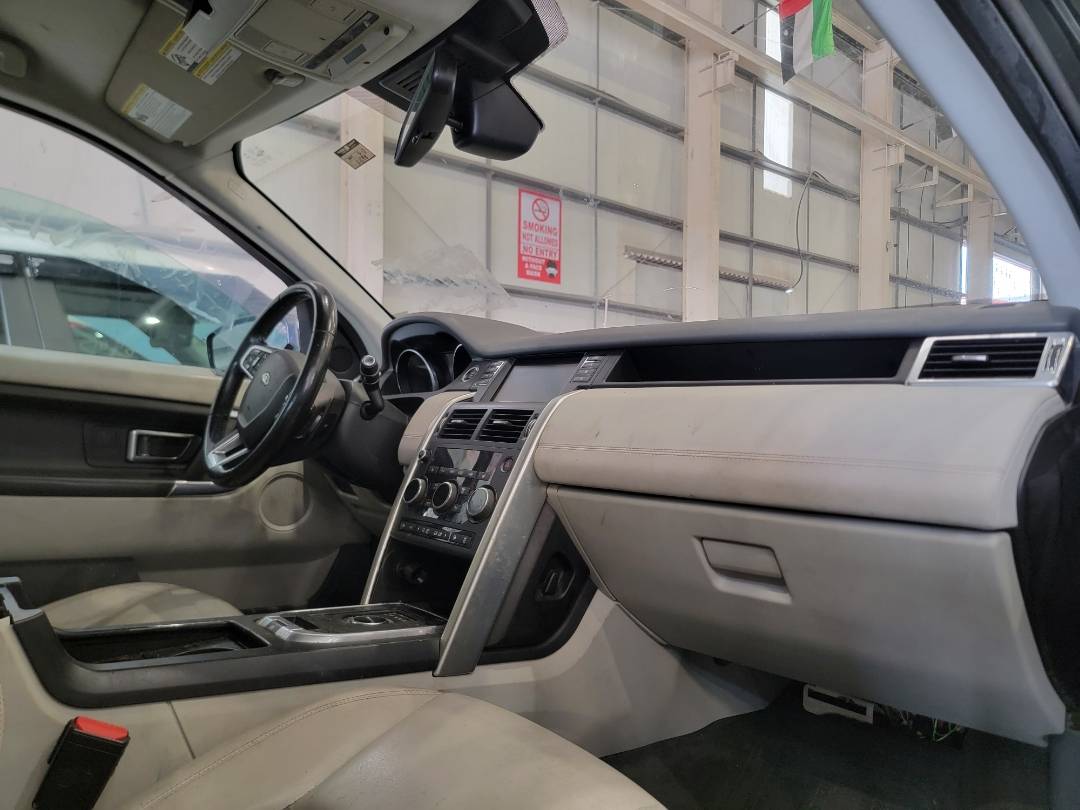 2017 LAND ROVER DISCOVERY SPORT — 121599 Miles — Lot 37124771 — Main - Marhaba Auctions Used Cars - Image 6