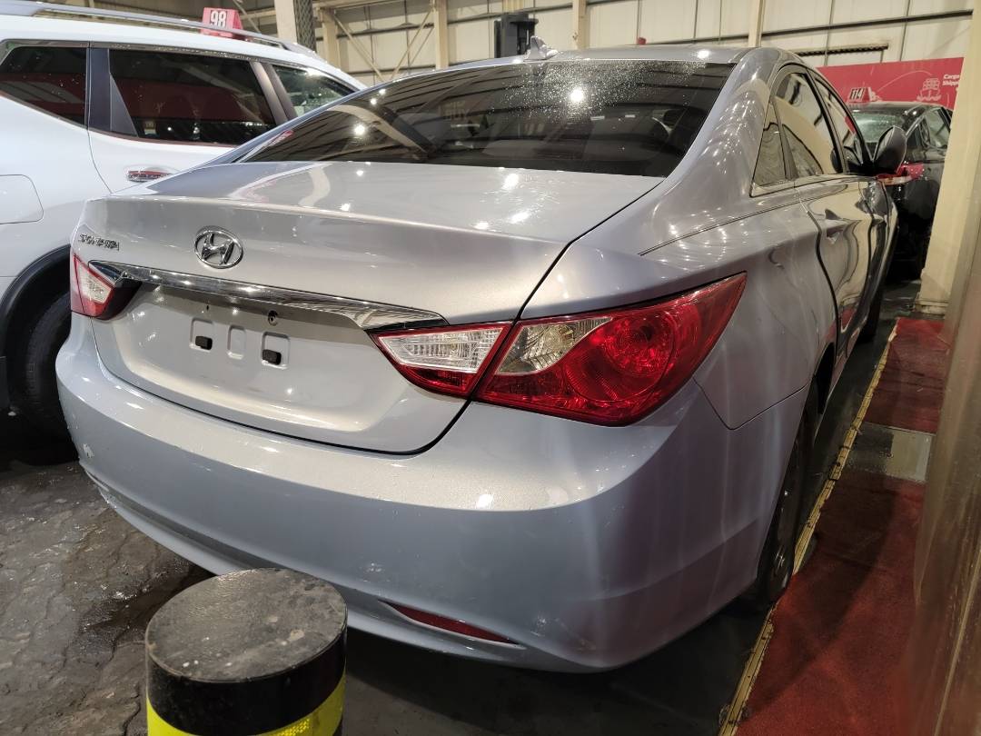 2013 HYUNDAI SONATA — 154477 Miles — Lot H526551 — Main - Marhaba Auctions Used Cars - Image 3
