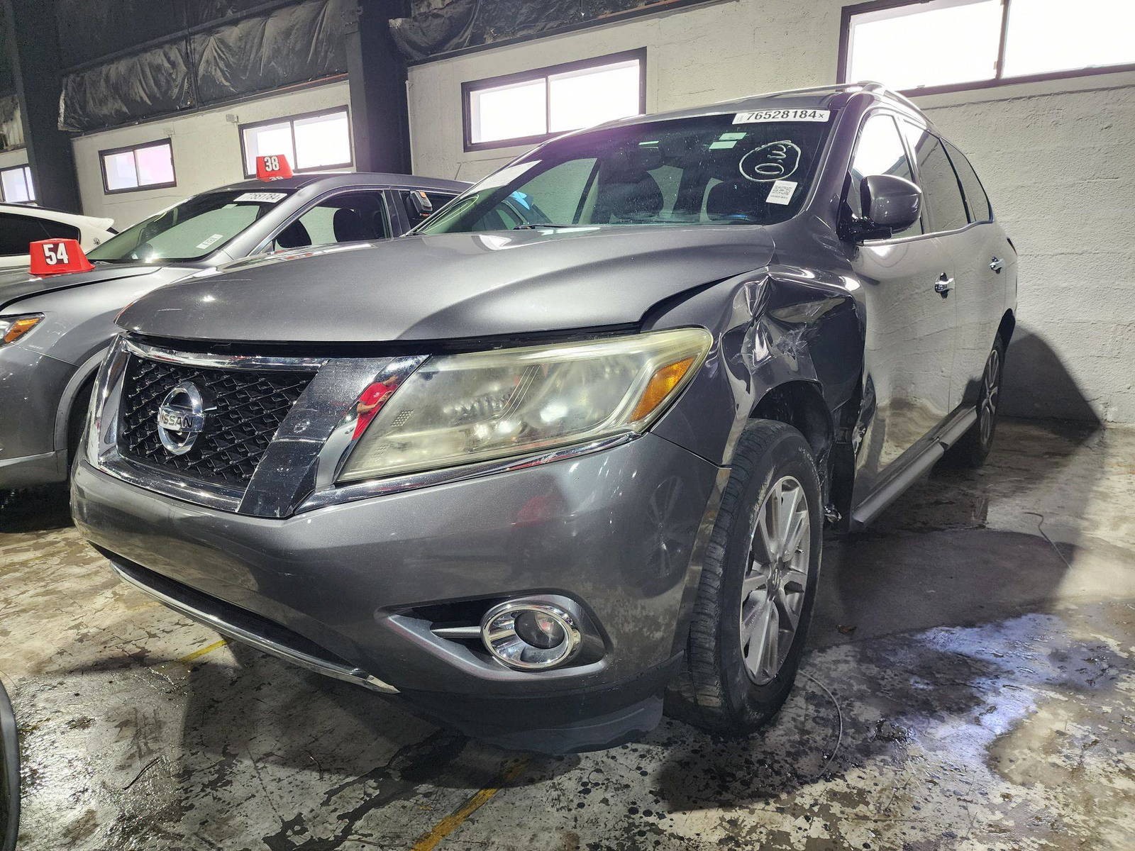 2015 NISSAN PATHFINDER — 160509 Miles — Lot 90054 — Al Quoz - Marhaba Auctions Used Cars - Image 4