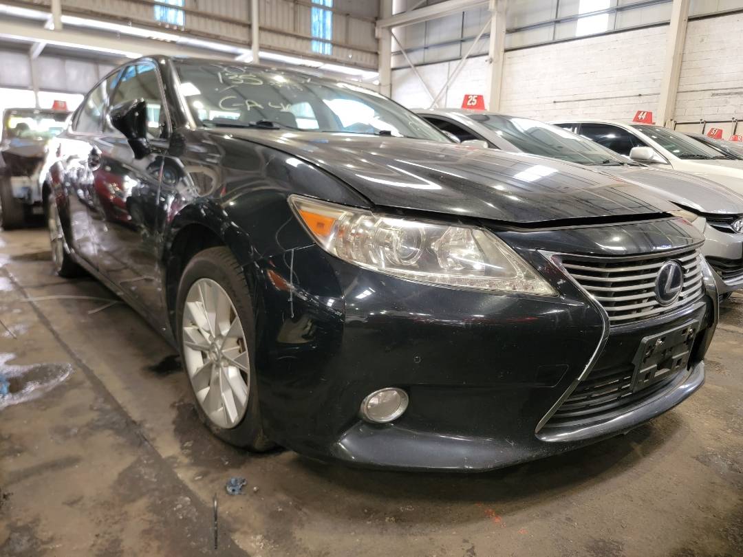 2013 LEXUS ES 300H — 151049 Miles — Lot 57611744 — Souq - Marhaba Auctions Used Cars - Image 4