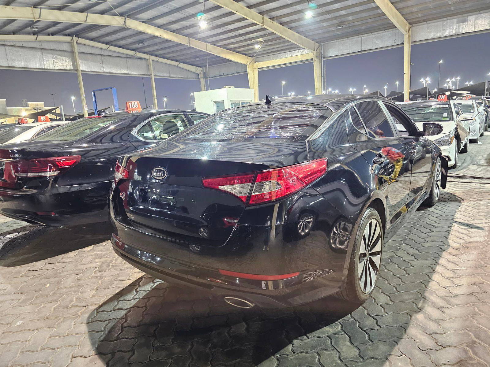 2012 KIA K5 — 217685 KM — Lot 220525 — Souq - Marhaba Auctions Used Cars - Image 4
