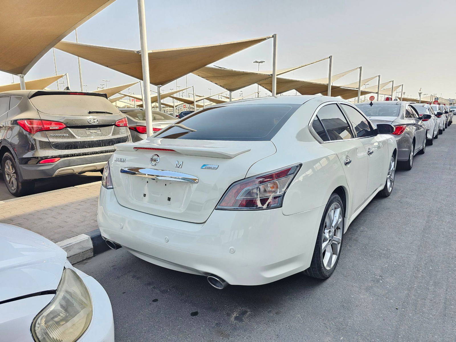 2015 NISSAN MAXIMA — 174839 KM — Lot AP0FC375216 — Souq - Marhaba Auctions Used Cars - Image 5