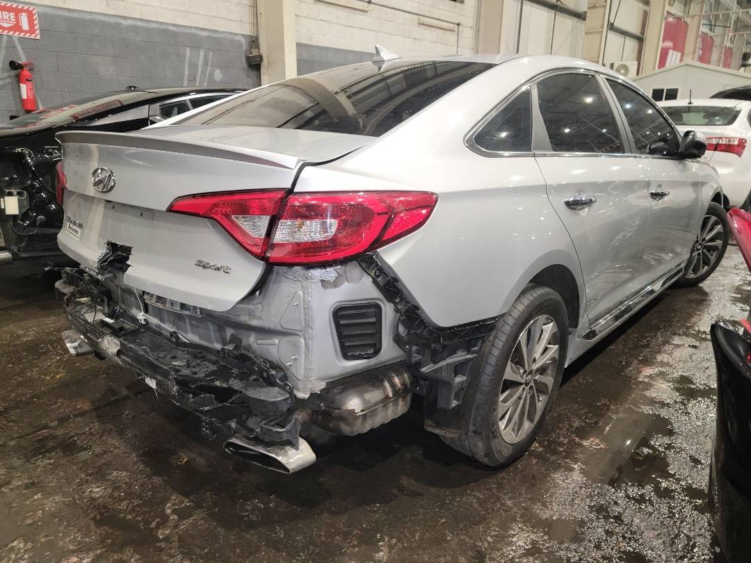 2017 HYUNDAI SONATA — 157676 Miles — Lot 76580863 - Marhaba Auctions Used Cars - Image 4
