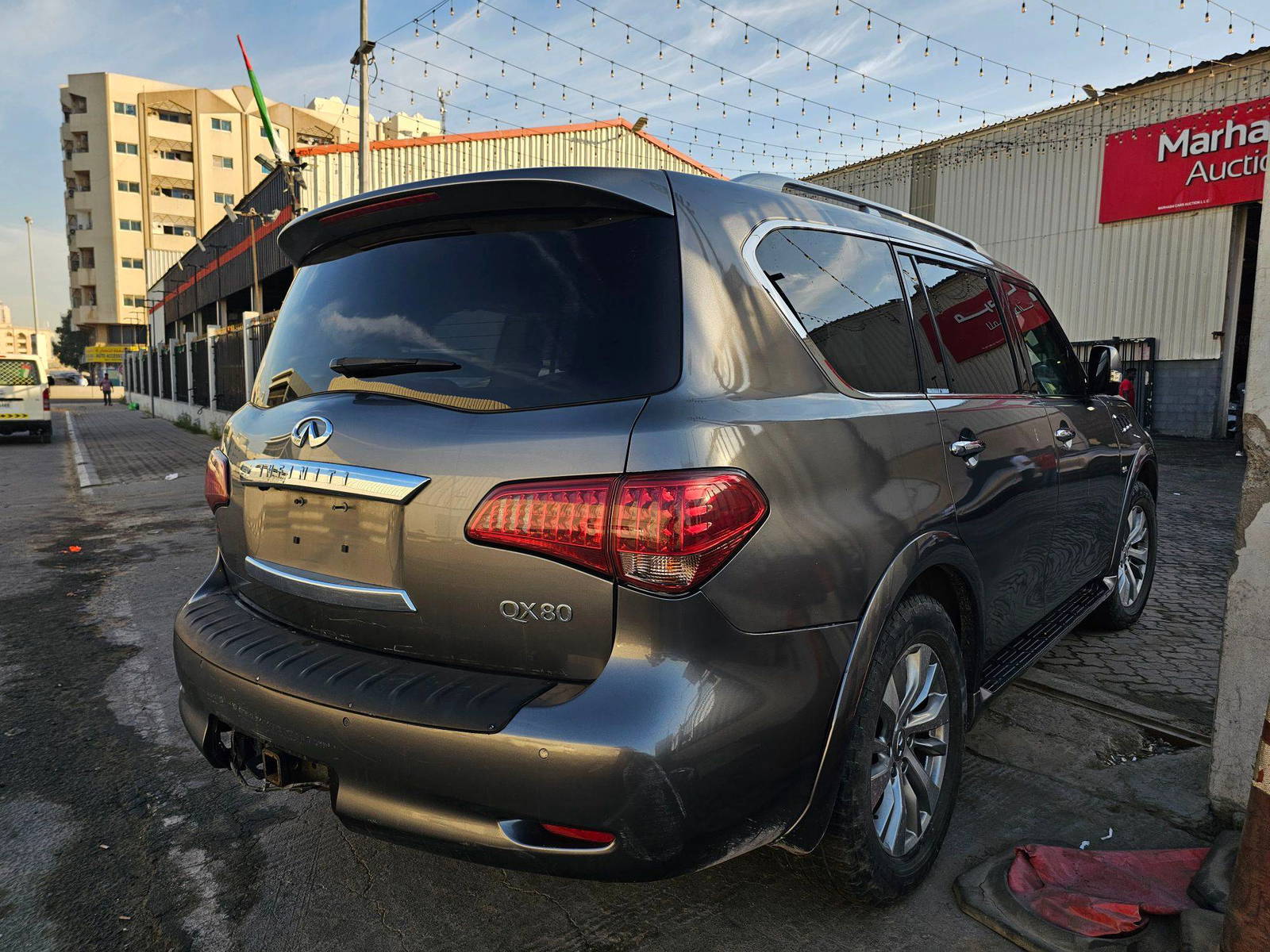 2017 INFINITI QX80 — 129124 Miles — Lot 95144725 - Marhaba Auctions Used Cars - Image 3