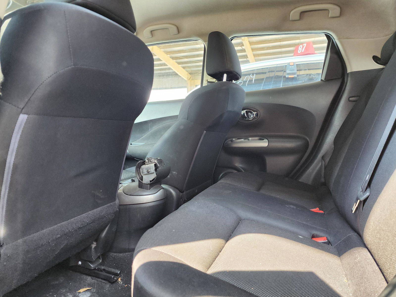 2014 NISSAN JUKE — 161577 Miles — Lot 884072 — Souq - Marhaba Auctions Used Cars - Image 6
