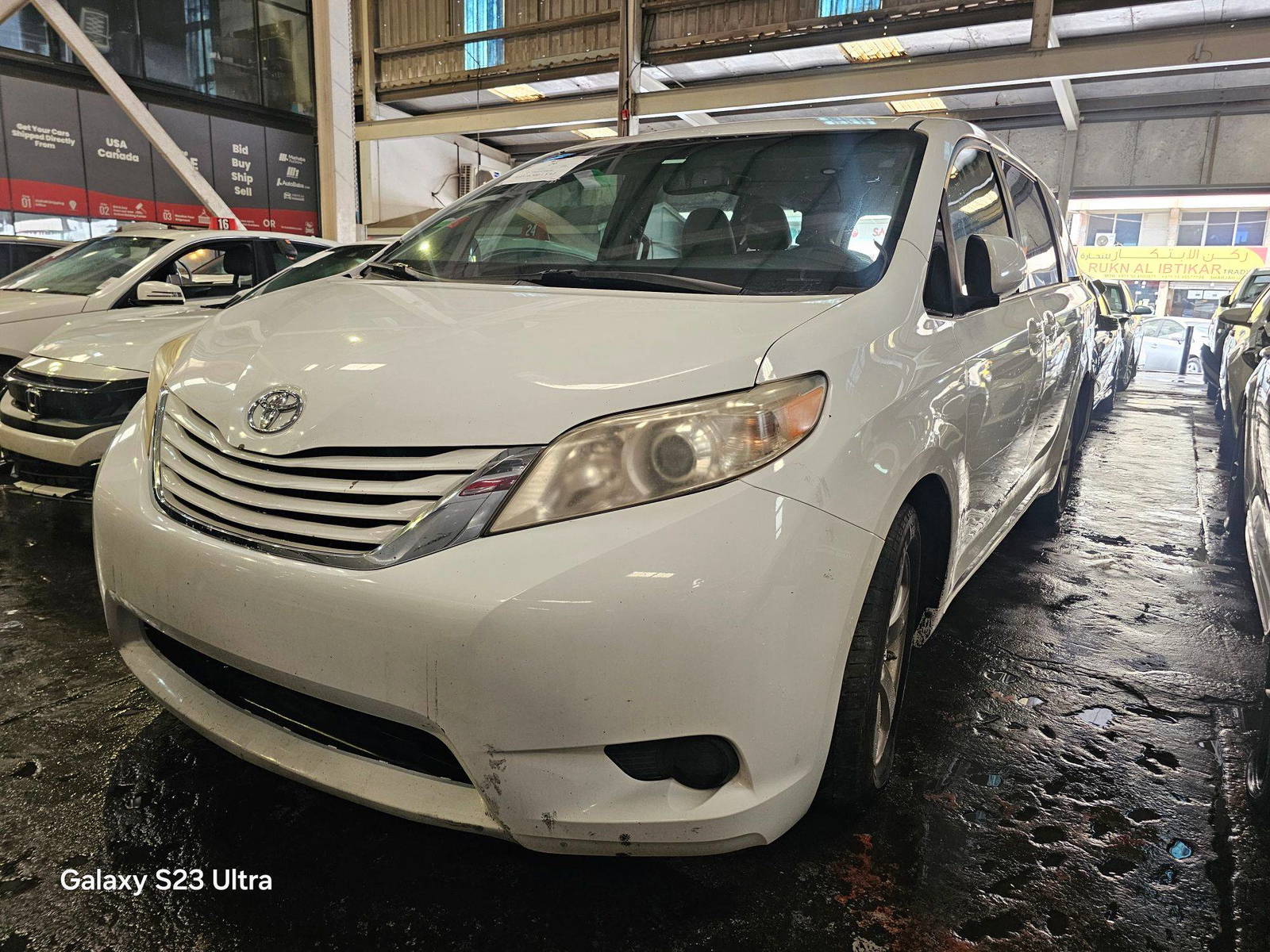 2015 TOYOTA SIENNA — 249403 Miles — Lot 43425270 — Main - Marhaba Auctions Used Cars - Image 4