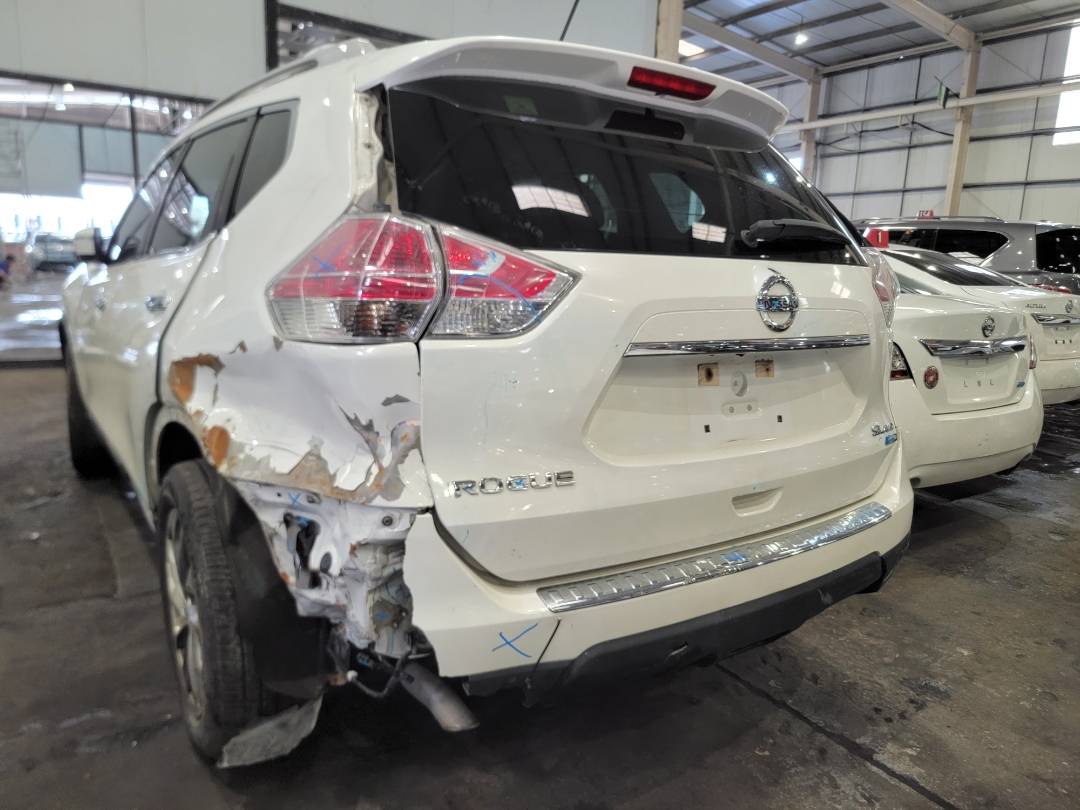 2014 NISSAN ROGUE — 142610 Miles — Lot C845107 — Main - Marhaba Auctions Used Cars - Image 4