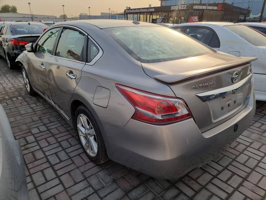 2013 NISSAN ALTIMA — 182200 Miles — Lot 434914 — Ind. 12 - Marhaba Auctions Used Cars - Image 4