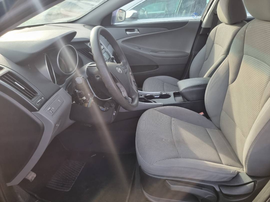 2011 HYUNDAI SONATA — 118463 Miles — Lot 214587 — Ind. 12 - Marhaba Auctions Used Cars - Image 6