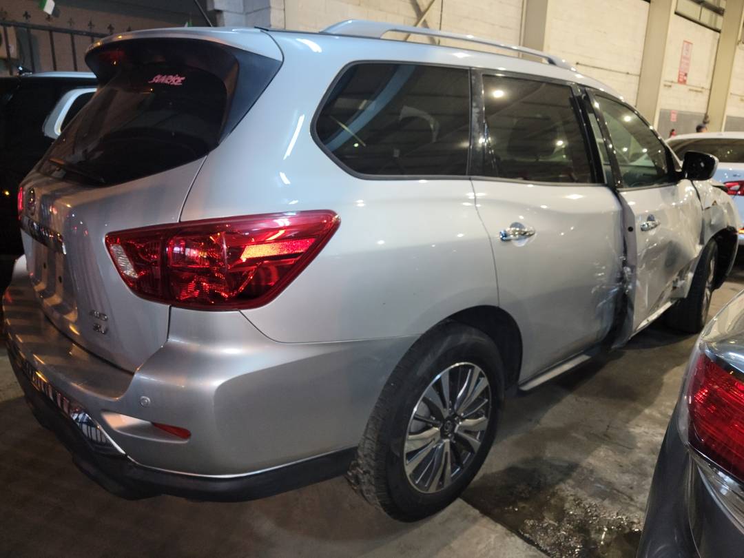 2017 NISSAN PATHFINDER — 139673 Miles — Lot 1HC624931 - Marhaba Auctions Used Cars - Image 3