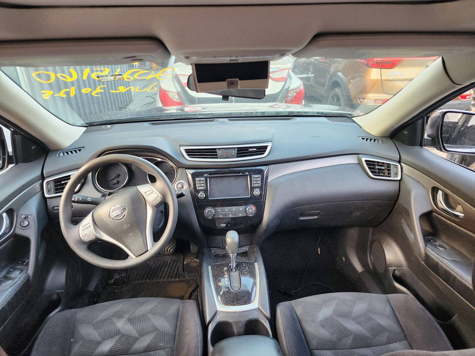 2014 NISSAN ROGUE — 261931 KM — Lot C766837 — Al Quoz - Marhaba Auctions Used Cars - Image 8