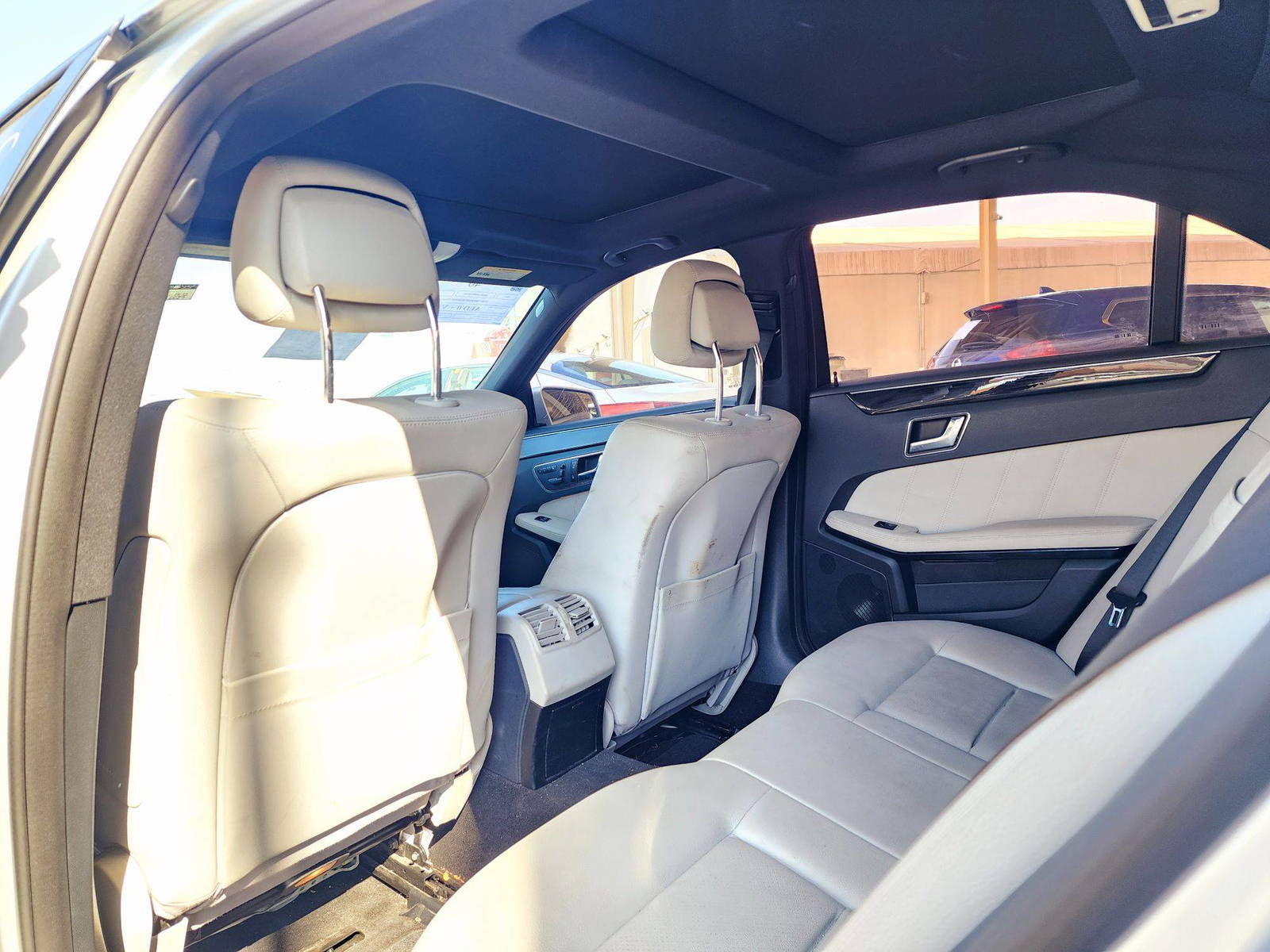 2011 MERCEDES BENZ E 350 — 126527 Miles — Lot 215487 — Souq - Marhaba Auctions Used Cars - Image 6