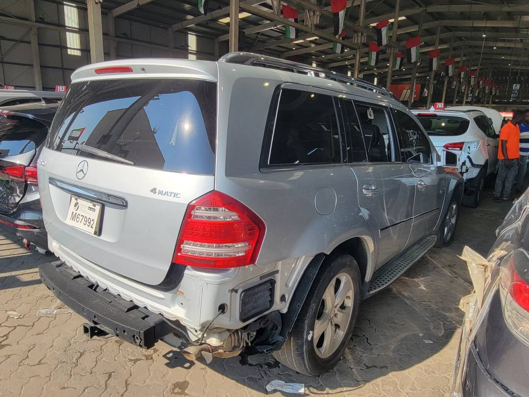 2011 MERCEDES BENZ GL-450 — 149283 Miles — Lot 33556267 - Marhaba Auctions Used Cars - Image 4