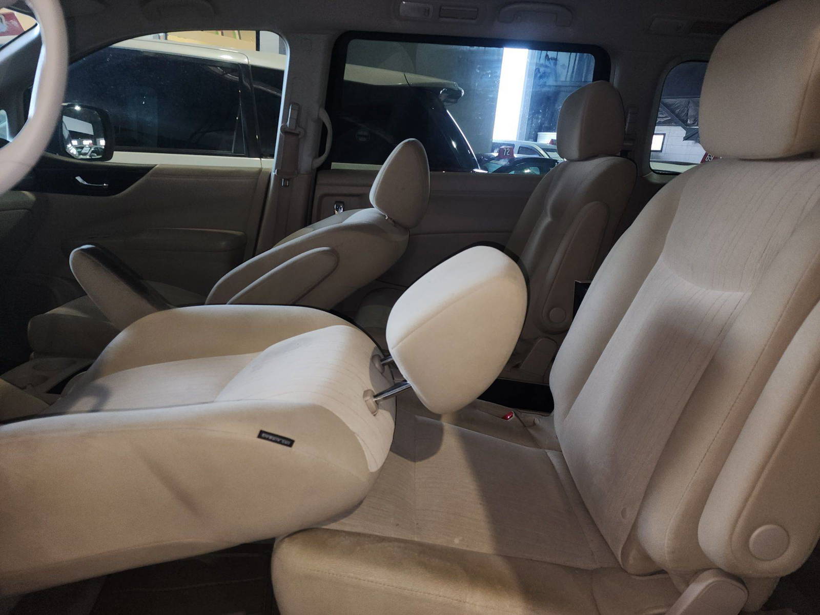 2012 NISSAN QUEST — 176969 Miles — Lot 72076335 — Al Quoz - Marhaba Auctions Used Cars - Image 7