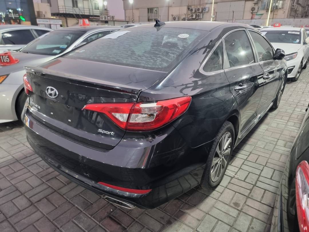 2017 HYUNDAI SONATA SPORT — 168212 Miles — Lot H502867 — Ind. 12 - Marhaba Auctions Used Cars - Image 4