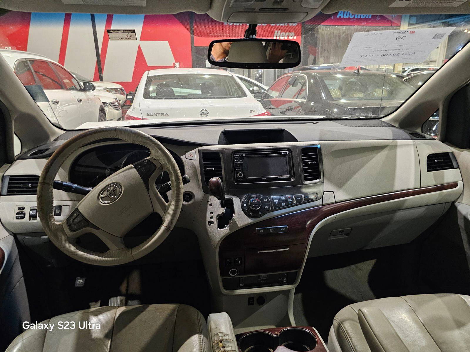 2014 TOYOTA SIENNA — 210970 Miles — Lot 9ES438989 — Main - Marhaba Auctions Used Cars - Image 8