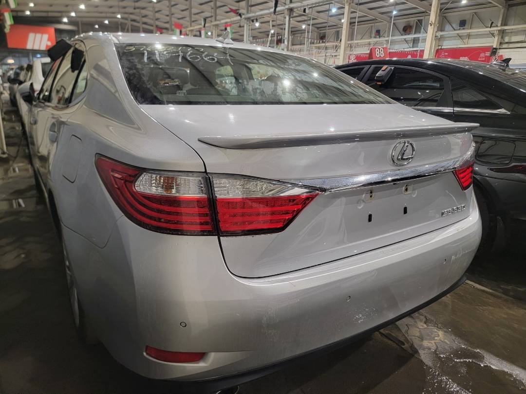 2014 LEXUS ES 350 — 147429 Miles — Lot 119664 - Marhaba Auctions Used Cars - Image 12