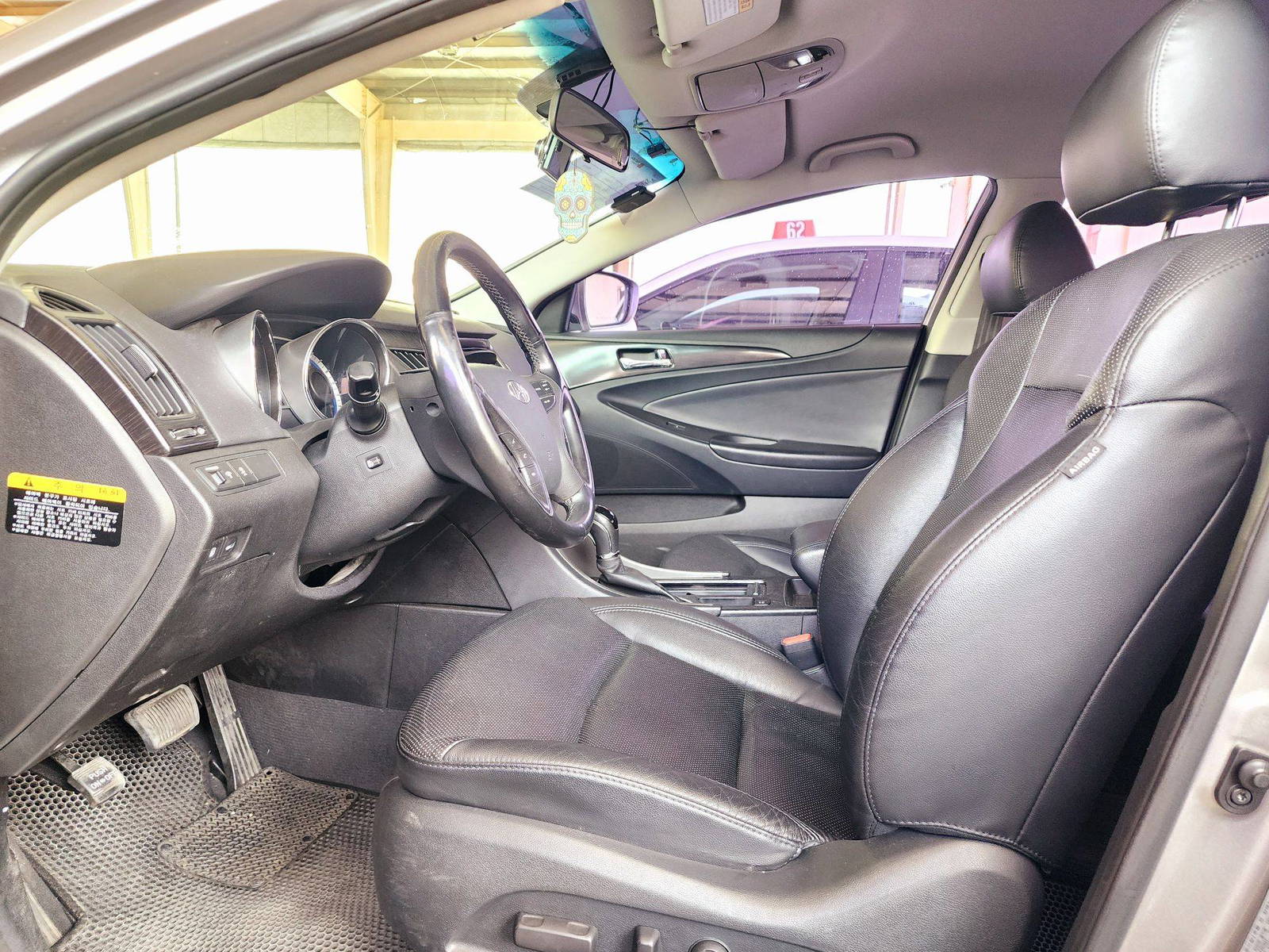 2014 HYUNDAI SONATA — 151611 KM — Lot ABEA61431 — Souq - Marhaba Auctions Used Cars - Image 8