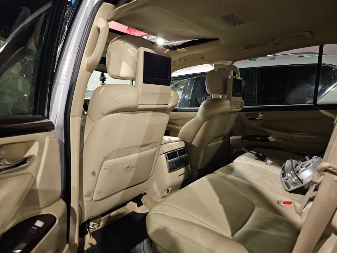 2014 LEXUS LX 570 — 166508 Miles — Lot 4134824 — Main - Marhaba Auctions Used Cars - Image 8