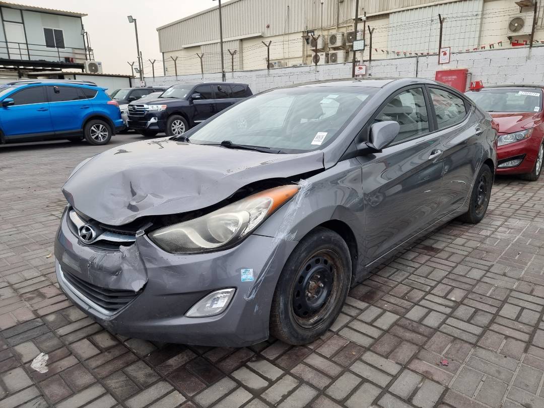 2013 HYUNDAI ELANTRA — 145955 KM — Lot 214587 — Ind. 12 - Marhaba Auctions Used Cars - Image 4